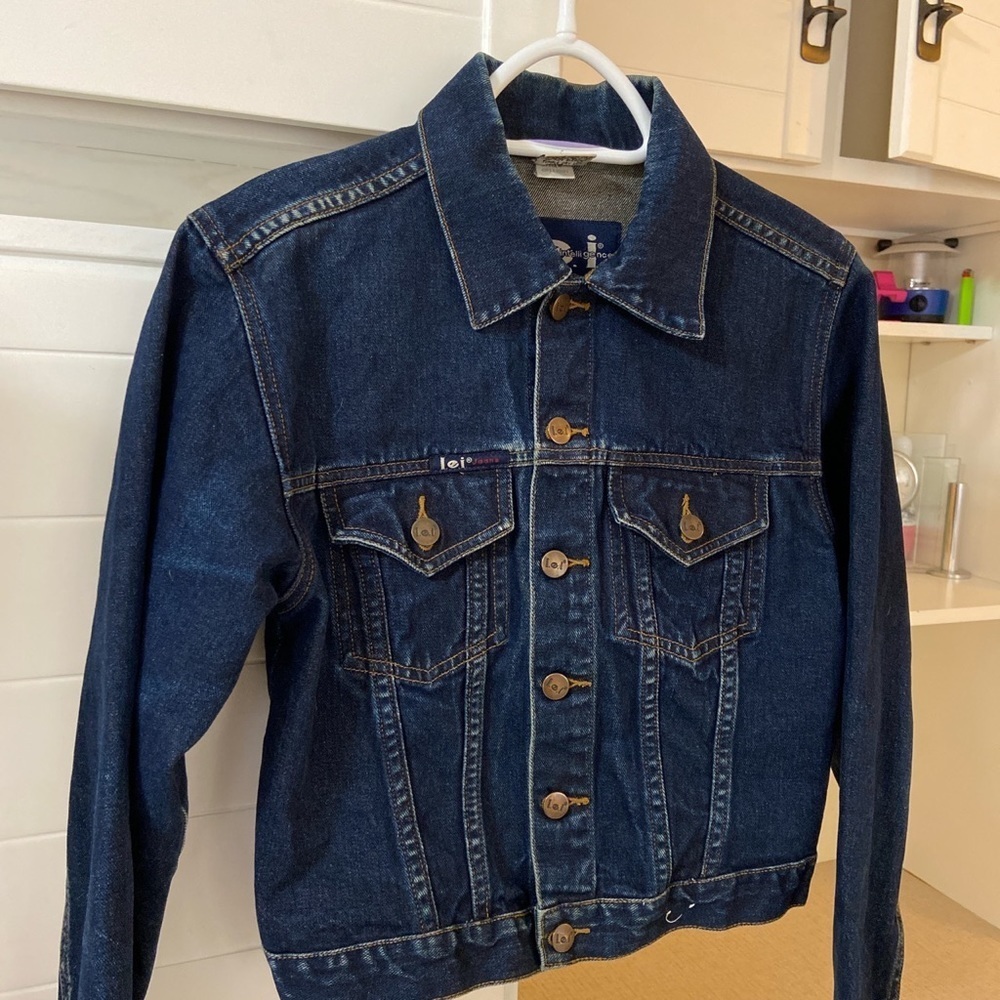 Vintage dark wash denim jacket - Picture 2 of 7